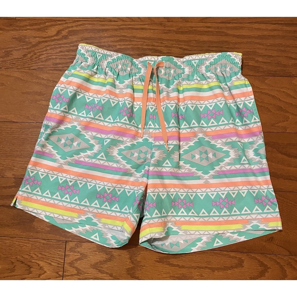Chubbies Swim Shorts Mens Medium Pastel Aztec Geo Print Trunks Lined Pockets 5.5